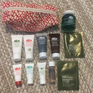 Origins travel size sample collection with case